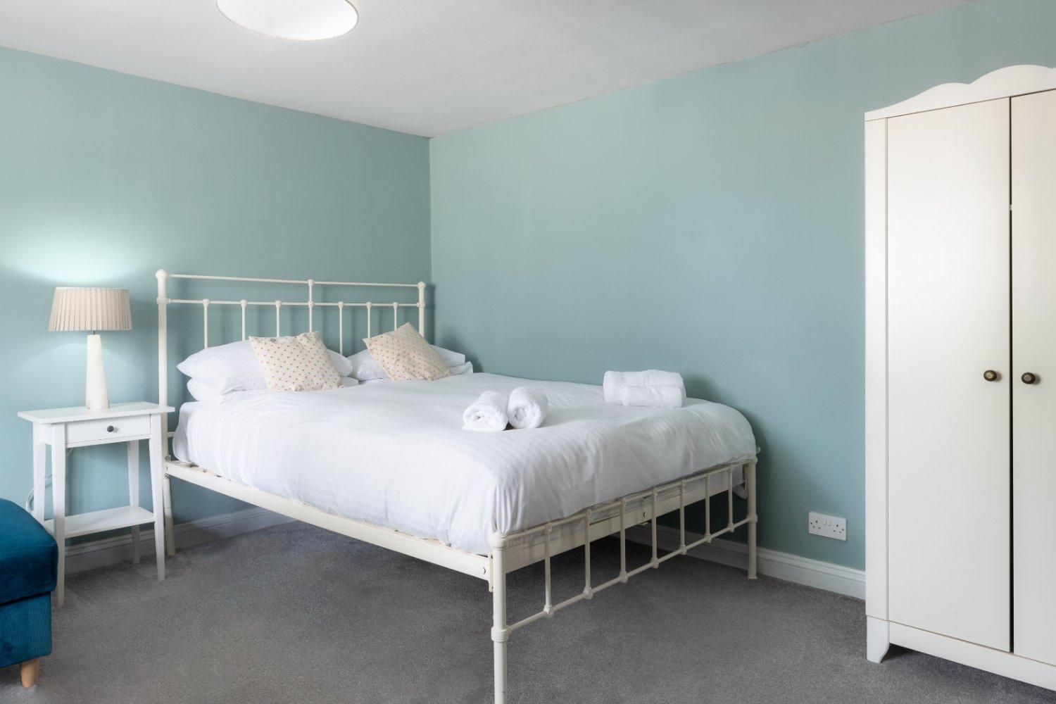 The School Rooms Estate Beautiful, Georgian Apartments With Private Heated Pool And Hot Tub Wifi And Parking Near Bath Box  Bagian luar foto