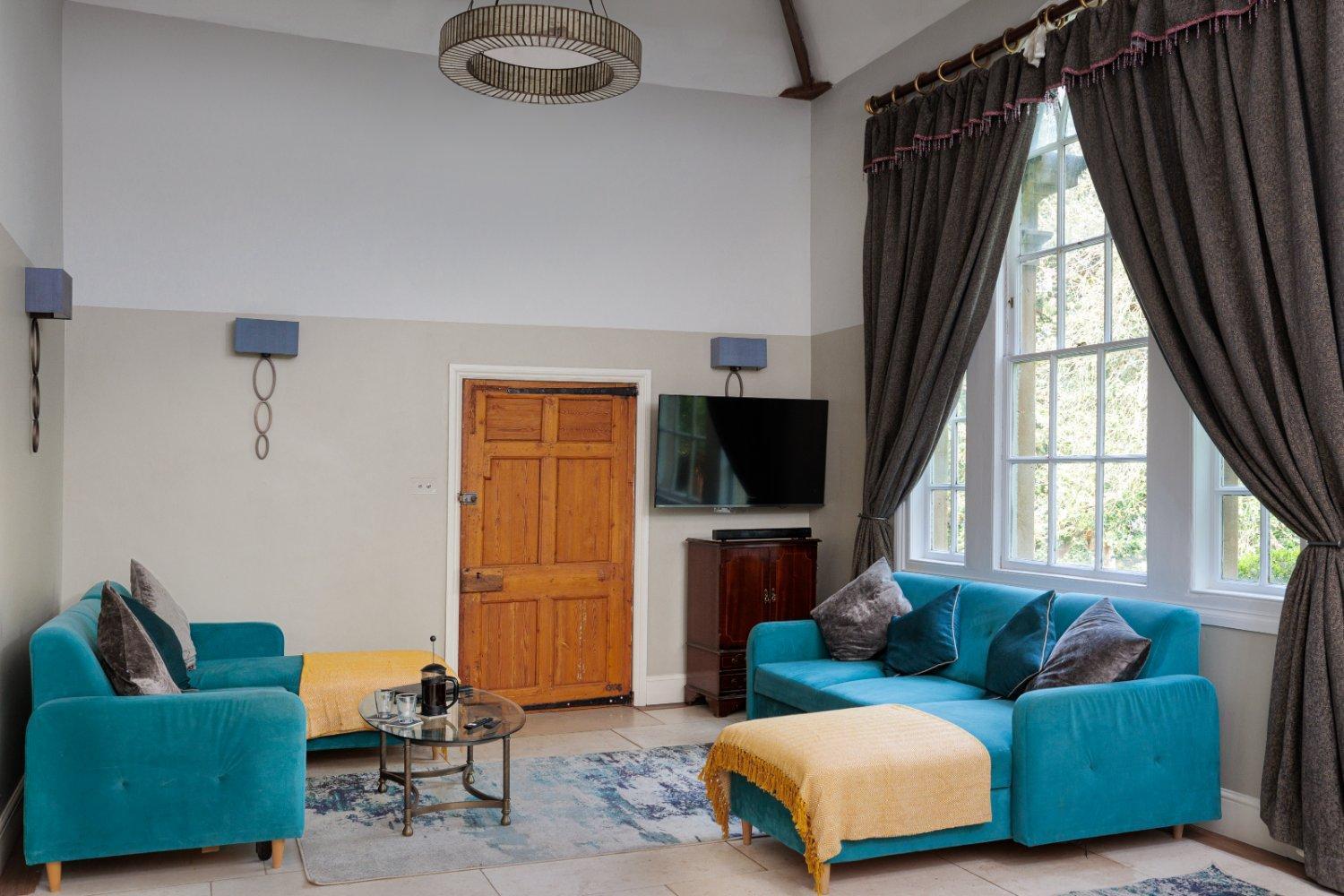 The School Rooms Estate Beautiful, Georgian Apartments With Private Heated Pool And Hot Tub Wifi And Parking Near Bath Box  Bagian luar foto