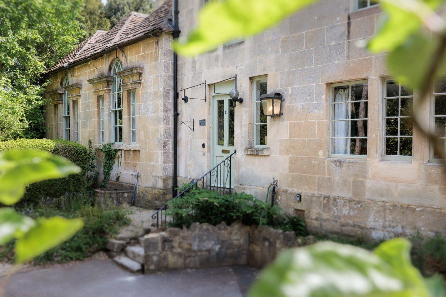The School Rooms Estate Beautiful, Georgian Apartments With Private Heated Pool And Hot Tub Wifi And Parking Near Bath Box  Bagian luar foto